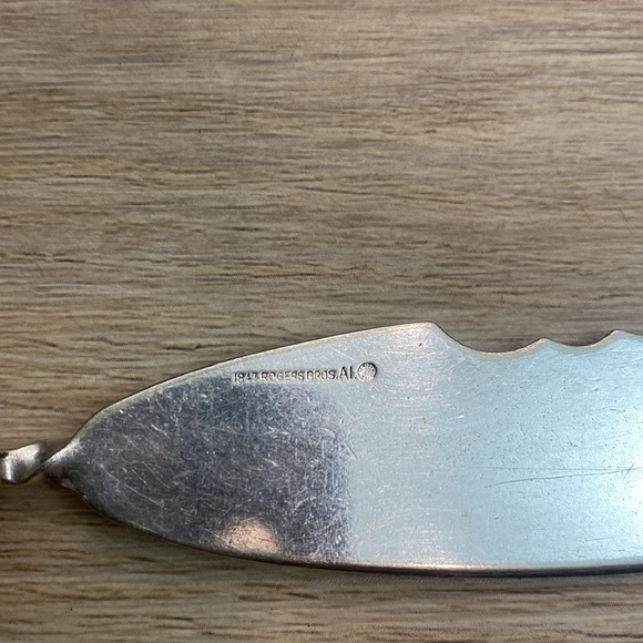 1847 Rogers Bros 1878 | Lorne | Silver Plate Twisted Master‎ Butter Knife - Picture 6 of 8